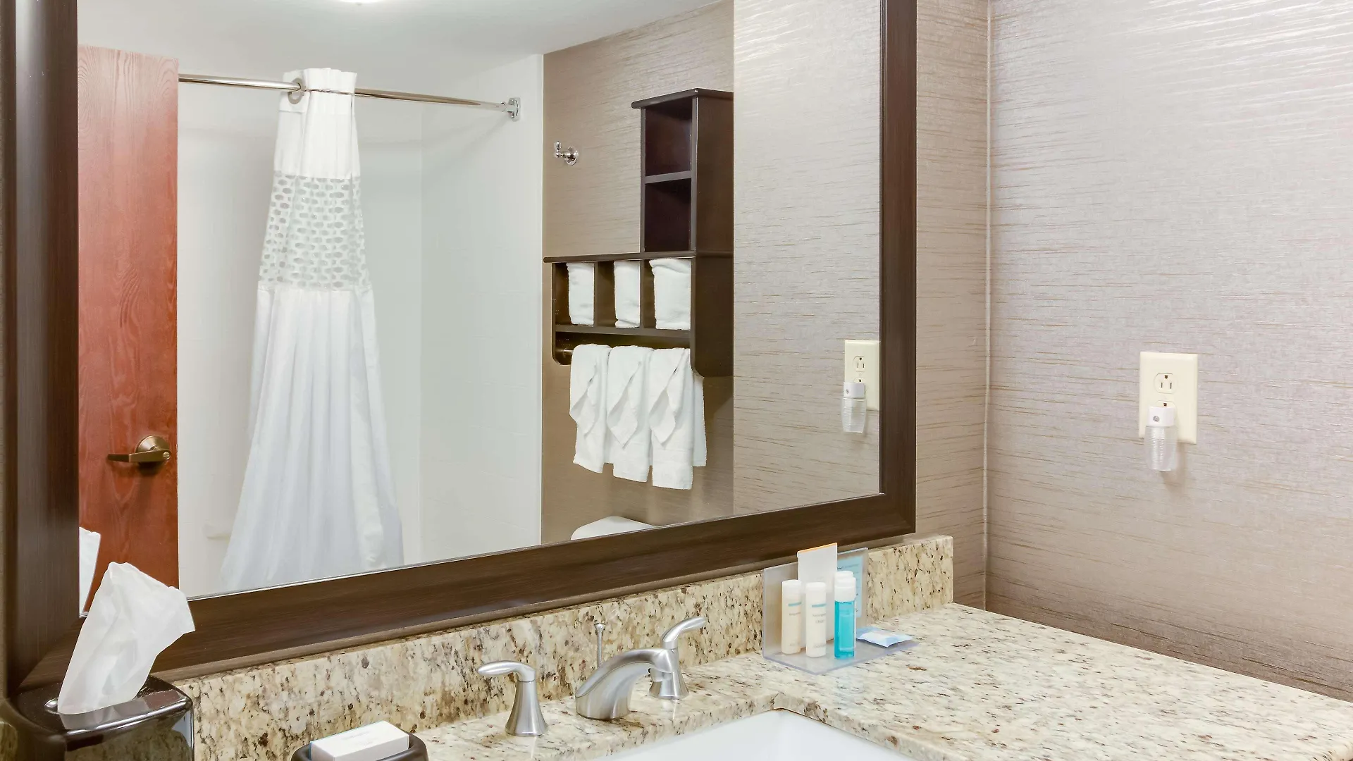 Hampton Inn Bellevue/Nashville I-40 West