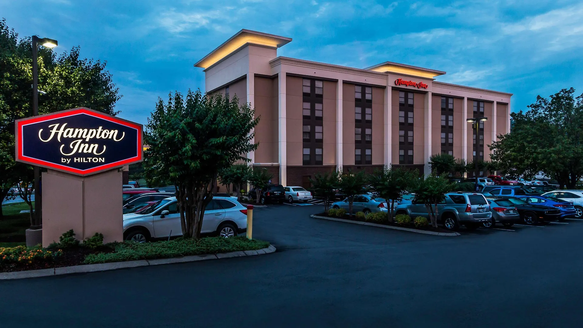 Hampton Inn Bellevue/Nashville I-40 West Hotel