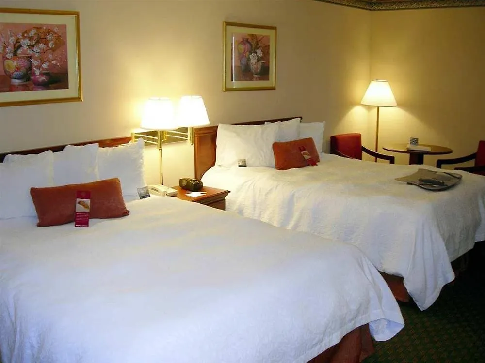 Hampton Inn Bellevue/Nashville I-40 West 3*, Nashville