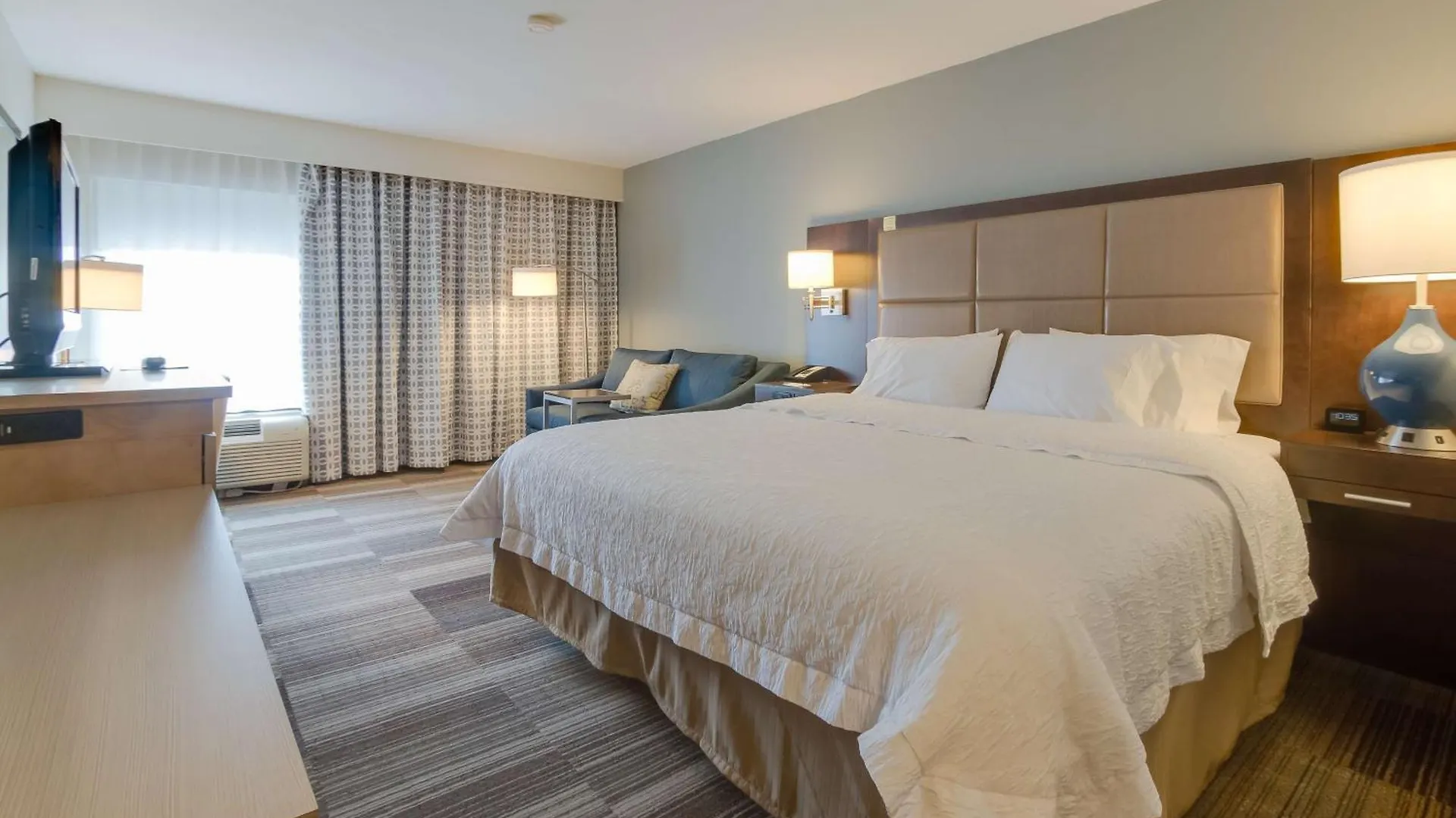 Hampton Inn Bellevue/Nashville I-40 West Hotel